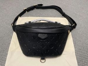 2023 TOP Midjeväskor Temperament Bumbags Fanny Pack Bum embossing flowers Berömda mjuka läder Lyxiga designerväskor Serienummer Datum Kod DustBag