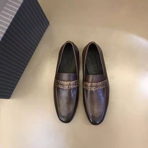 2023 Uomo Designer Scarpe eleganti casual Mocassini CAMOSCIO Vera pelle Slip On Wedding Party Formal Gentleman Spazzolato Famoso marchio Business Flats Taglia 38-45