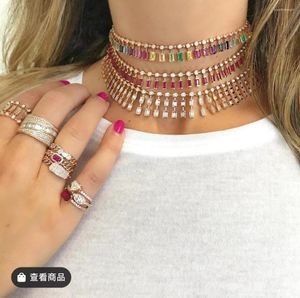 Choker Jankelly Cubic Zirconia Baguette Pulling Chain Halsband för kvinnor Justerbar längd Trendiga geometriska halsband