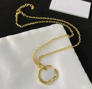 Classico lusso placcato oro 18k Collana con pendente a due lettere Uomo Donna Designer Collane a catena in ottone Regalo per feste da donna Gioielli di alta qualità