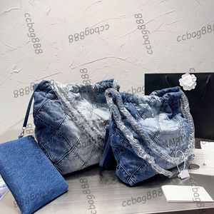 Womens Designer denim 22 Kopplingar Små medelåldrad silvermyntkedja Metall Hårdvara Matelaskedja axel utomhus stora kapacitet handväskor 30 cm/35 cm