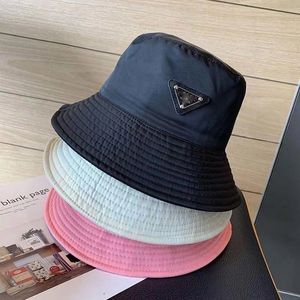 2024 New Designer Top Hat Mens And Womens Four Seasons Leisure Shading Outdoor Sports Fashion Collocation Hot Style 6 Colors Gift RR