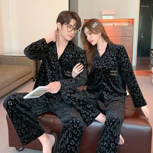 Kvinnors sömnkläder leopard sammet par kvinnor män långärmad skjorta byxor höst vinter hemkläder damer velor natt pyjamas set