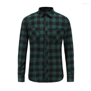 Men's Casual Shirts 2023 Men Plaid Flannel Shirt Long-Sleeved Chest Two Pocket Design Fashion Printed-Button