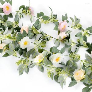 Dekoratif çiçekler 2m yapay çiçek gül Ivy asma ipek okaliptüs yaprakları çelenk rattan ev bahçesi asılı dekor düğün parti kemer