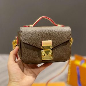 Umhängetaschen Micro Metis -Ketten -Ketten -Umhängetaschen Designer Mini -Beutel Crossbody Flap geprägtes Leder Pochette Geldbörse Brieftasche