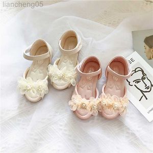 Sandaler Summer Baby Girls Flower Pearl Crystal Fish Mouth Sandaler Flat klackar barn glider på pärla barn bröllop prinsessa för childerns w0217