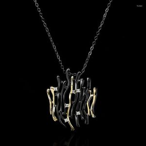 Pendant Necklaces Fashion Two-color Geometric Hollowed Out Black Gold-Plated Personalized Exaggerated Style Adjustable Clavicle Chain