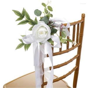 Fiori decorativi Decorazioni per sedie da corridoio per matrimoni Rosa bianca Schienale floreale con foglie Nastri Banco da chiesa per cerimonia