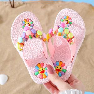 Slipper Kids Slippers for Girls Sunflower Flip Flops Summer Baby PVC Soft Non-Slip Children Beach Shoes Flat Heels Cute Toddler Sandals W0217