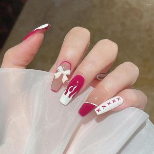 Unghie finte 24 pezzi / set Stampa falsa su stampa a fiamma con tipo di colla Rimovibile Lunga bara Fashion Manicure Risparmia tempo Nail Design