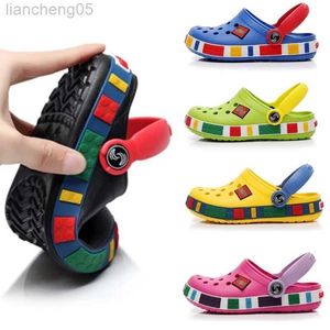 Sandaler Summer Children's Clogs Garden Shoes For Girls Beach Slides New Fashion Kid's Slippers Boys Clogs Slipstop W0217