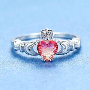 Bröllopsringar Rongxing Elegant Pink Gradient Zircon Heart Claddagh för kvinnor Silver CZ Stone Engagement Ring Valentine's Gift