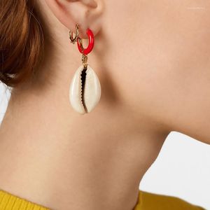 Dingle örhängen 2023 Summer Sea Shell Fashion Womens Creative Design Simple Beach Natural Conch Eloy Jewelry for Girls