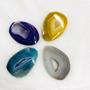 Naszyjniki wiszące hurtowe fasetowane geode chalcedony Agat Slice mieszane 10pcs/partia na naszyjnik około 35-50 mm