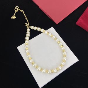 2023 Women's Necklace Designer Luxury Gold Heart Pearl Crystal Gold Double V Letter 925s Silver Jewelry