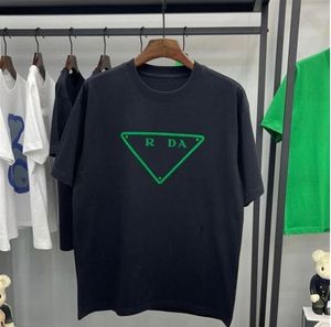 Marca de moda FD T T CHAMISTAS MENINAS Designers Mulheres T-shirts Tees Aparedes Tops Man S Casual Chest Letter Camisa luxuris
