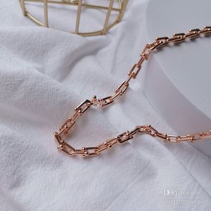 Anpassad kärlek Guldsilverfylld grossist Handgjorda smycken Thin Chain Link Pendant Necklace Designer för kvinnor Män Sätt par Fashion Wedding Party Valentine Sale 22