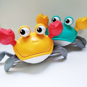 Zabawki elektryczne dziecięce mogą uciec od kraba dźwięku muzyka świecąca automatyczna indukcja wspinaczka kraba mądrości zabawki