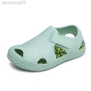 Sandały Sandały Sandały Sandały chłopcy oddychające buty na plażę Dziewczyny moda zielone zielone sandały sandały dziecięce miękkie buty funkcjonalne W0217