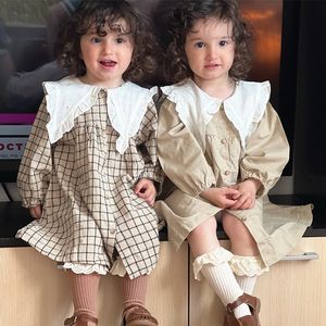 Sukienki dla dziewcząt Baby Casual Plaid Ubrania Summer Korean Cotton Linen Princess Big Turn Down Klar 230217