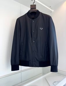 2023 neue Herren-Jacke mit Baseball-Kragen, stilvolle einreihige, asiatische Größe, Luxus-Markendesigner, lässige schwarze kurze Jacke