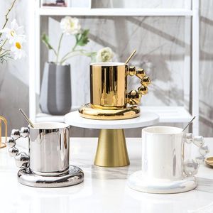 Tazze Piattini Tazza da caffè e piattino in argento dorato di lusso Porcellana Creative Star Set di tazze da tè in ceramica nordica Regalo di compleanno per matrimoni