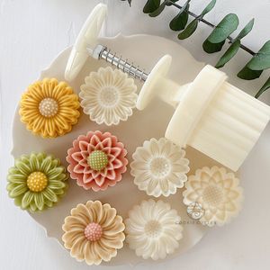 Bakning formar 4st/set 50g daisy form cookie stämpel blomma mooncake mögel vårkakor kakan dekoration verktyg handtryck hem diy bakform 230217