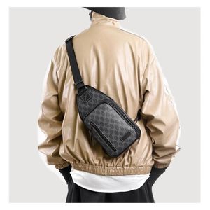 Mode man messenger v￤skor rutiga m￤n v￤skor axel crossbody l￤der slingv￤ska f￶r manliga svarta ensamst￥ende kvinnor ryggs￤ck277y