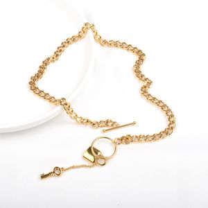 Jewelry Cd Necklace Designer Women Cuban Link Chain Mens Pendant Necklaces Heart Necklace Charm Woman Chains Crystal Pendant 630