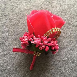 Dekoratif Çiçekler Düğün Boutonniere Çiçek Korsage Pin Mariage Damat Balo Mor Gül Erkekler İçin Takım Broş Pimleri