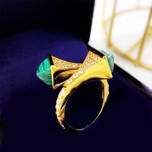 Cluster Rings Luxury Twin Pagodas Style Open Ring 6 Kinds Of Color Green Red Blue Purple Triangle Malachite For Women Fashion Jewelry