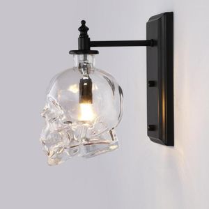 Duvar lambaları Nordic Cam Kafatası Lambası Vintage LED Işık Çubuğu Endüstriyel Dekor Yatak Odası Oturma Odası Sconce Banyo Armatürleri