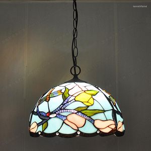 Hängslampor American Country Tiffanylamps Restaurant Colored Glaze Dragonfly Chandelier Tianyuan Yi Stylish Lighting Vintage Light