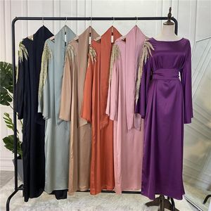 Ethnische Kleidung Damen Langes Kleid Satin Muslim Arabisch Abaya Islamischer Kaftan Maxi Robe Naher Osten Jilbab Ramadan Perlen Abendmode