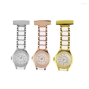 Pocket Watches Rhinestone FOB Titta på lyxiga glittrande arabiska siffror Legeringsarmband Clipping Quartz Fashion Casual