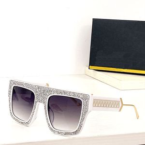 Neue trendige Sonnenbrillen-Designer-Frauen-Sommer-Phat-Cat-Cat-Riemen-Diamant-Stil-UV-Schutz, der Prim-Quadrat-Box-Zufallsbox-Fasrack-Sonnenbrillen wiederherstellt