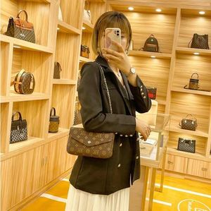 Women Messenger bag Leather handbag Evening Bag Original box high quality flower checkers date code serial number embossed patterns purse