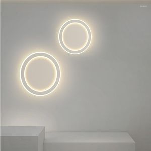 Lampy ścienne geometryczne białe sześciokątne salon prosta nowoczesne wystrój sypialni Nordic Creative Bedside okrągłe światło