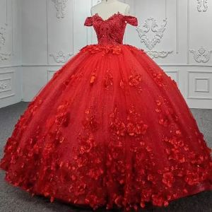 Quinceanera Dresses Red 2023手作り花ビーズレースアップリケから肩からカスタムメイドスイート15 16プリンセスページェントボールガウンVestidos