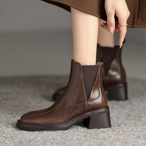 블랙 chelse 브라운 빈티지 부츠 여성 2023 Winter High Chunky Heel 여자 짧은 부츠 603 s