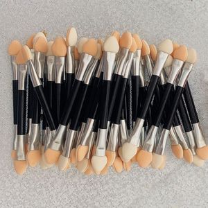 Disposable Double Head Sponge Eyeshadow Brush Set Eye Shadow Stick Cosmetic Beauty Make Up Tool Factory Price