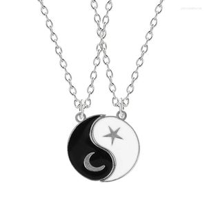 Anhänger Halsketten 2 Teile / satz Einfache Halskette Retro Runde Tai Chi Yin Yang Legierung Modeschmuck Männer Und Frauen Gute Freunde Geschenk