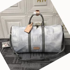 Erkek Moda Duffle Bag Luxurys Bags Seyahat Çantaları 50cm Moda Renkli Büyük Boyut Tasarım Tuval Tutuklu Bagaj Beyefendi İş Tote Omuz Kayışı