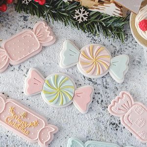 Pişirme Kalıpları Noel Şeker Şeklinde Fondan Kurabiye Kabartanı Kalıp Karikatür Kesici Parti Kek Dekorasyon Araçları DIY Malzemeleri
