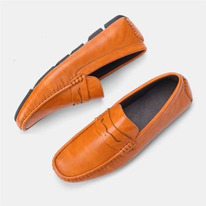 Sapatos de vestido Tamanho 4045 Wayle Wayle Men mocassins Premium Winter Three Style Mocassins Classic Leather Casual 230220