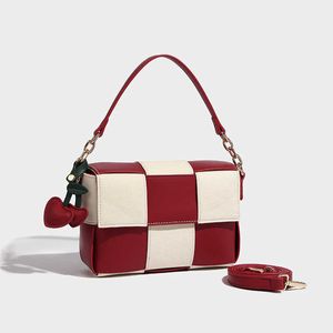 Totes Summer New Niche Design High-grade Cherry Bag Pink Woven Pillow Female bags handbags women