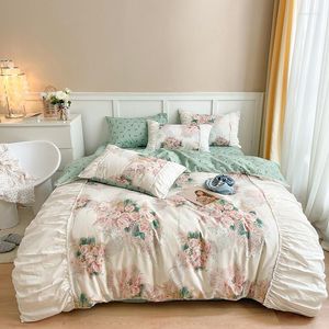 Sängkläder set franska vintage blommor set kung elegant ruffle täcke täcke ark bomull flickor blommor bröllop sängkläder hem textil