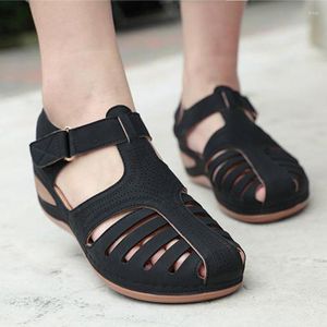 Sandals Fashion Shouse Женщины ретро -дамы скользят на элегантной туфель