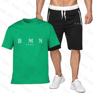 Mens Designers Fatos de Treino Jogger Sportswear Casual T-shirts E calças curtas Set Streetwear Men's Pullover Tee Shirts Respirável Manga Curta com shorts Terno Esportivo